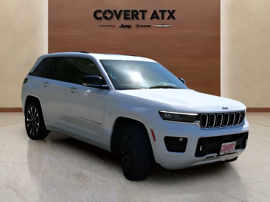Used 2024 White Jeep Overland image 7