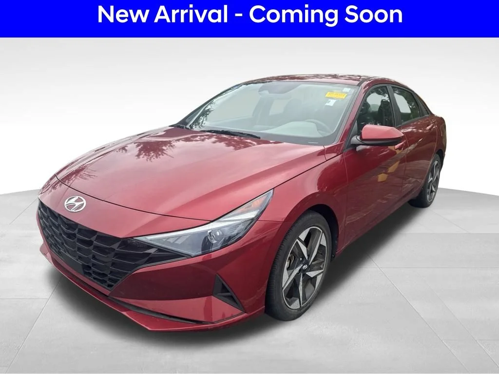Used 2023 Red Hyundai SEL image 1