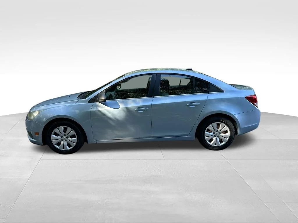 Used 2012 Blue Chevrolet LS image 2