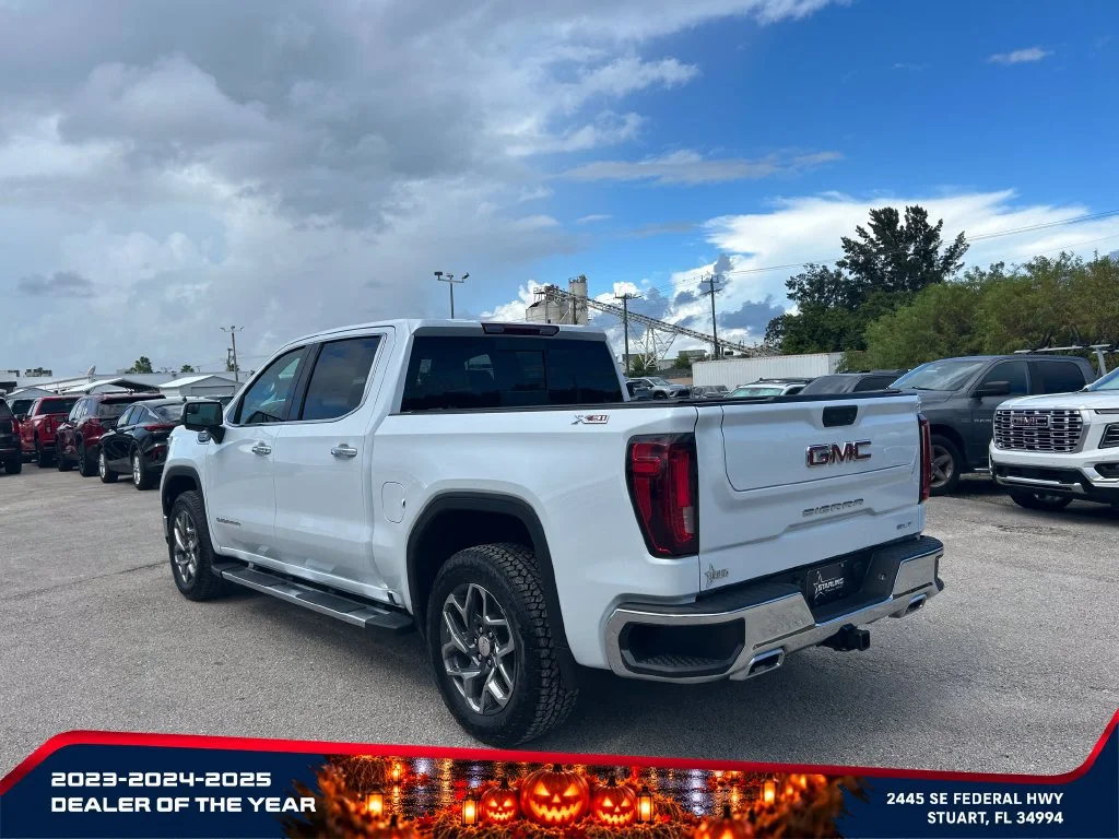 New 2026 Glacier White Tricoat GMC SLT image 5