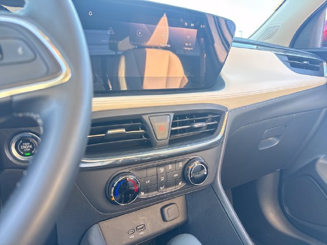 Used 2025 Red Buick Preferred image 18