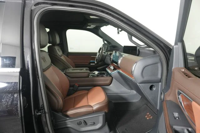 New 2027 Agate Black Metallic Ford MAX King Ranch® image 33