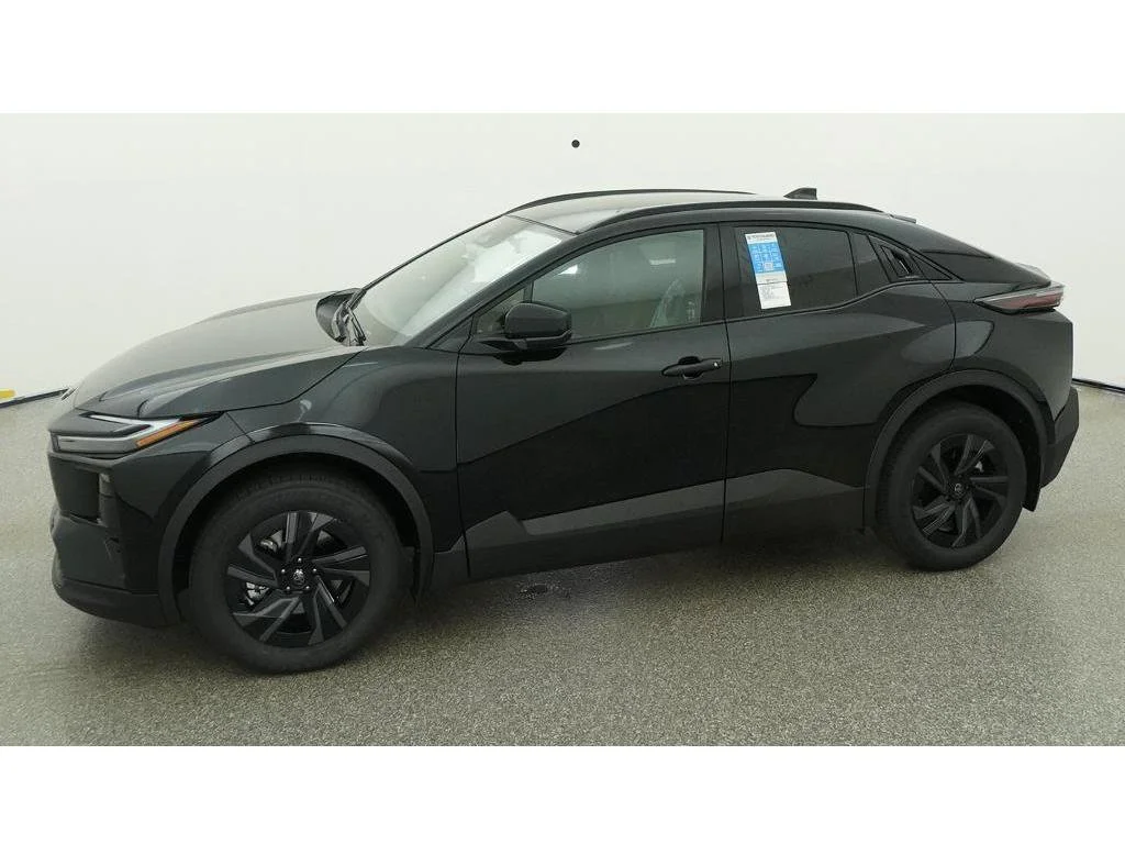New 2026 Midnight Black Metallic Toyota SE image 2
