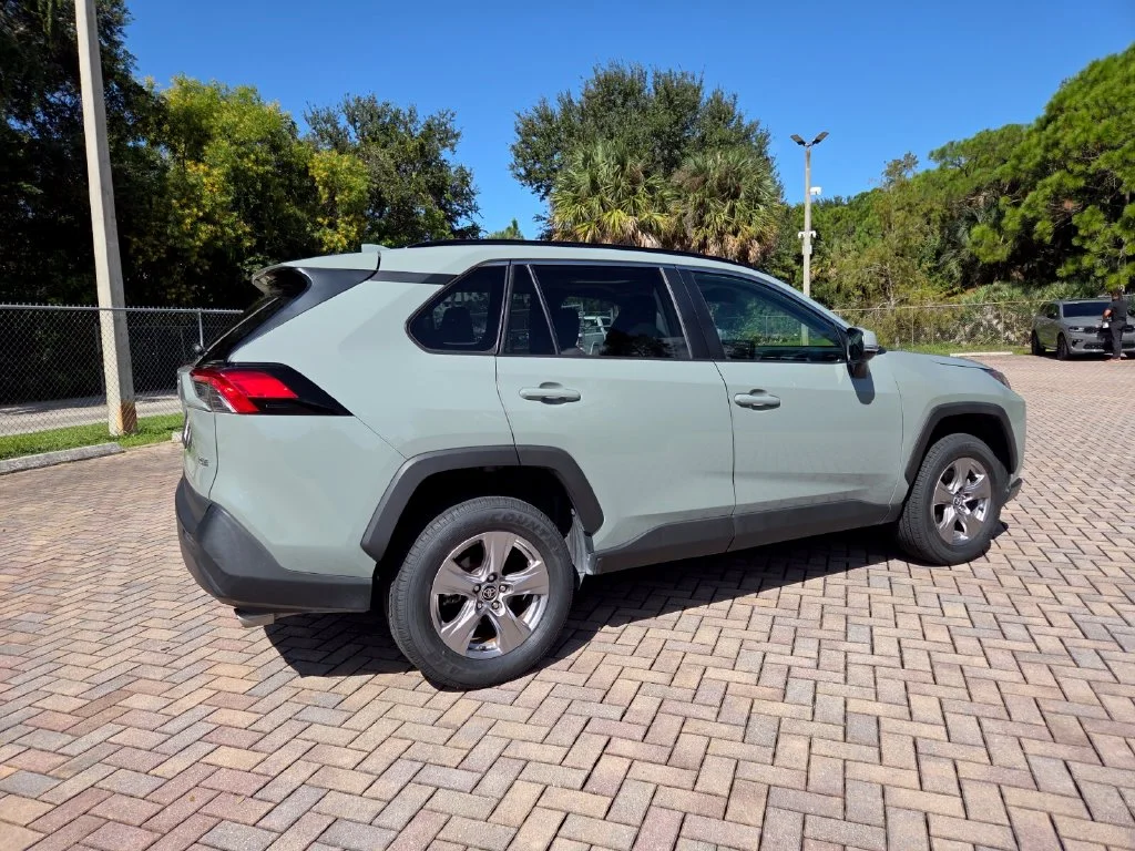 Used 2022 Gray Toyota XLE image 11