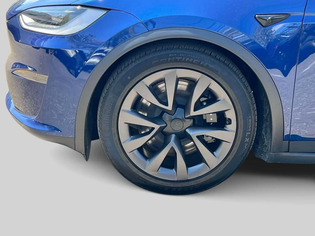 Used 2023 Blue Tesla Standard Range image 11