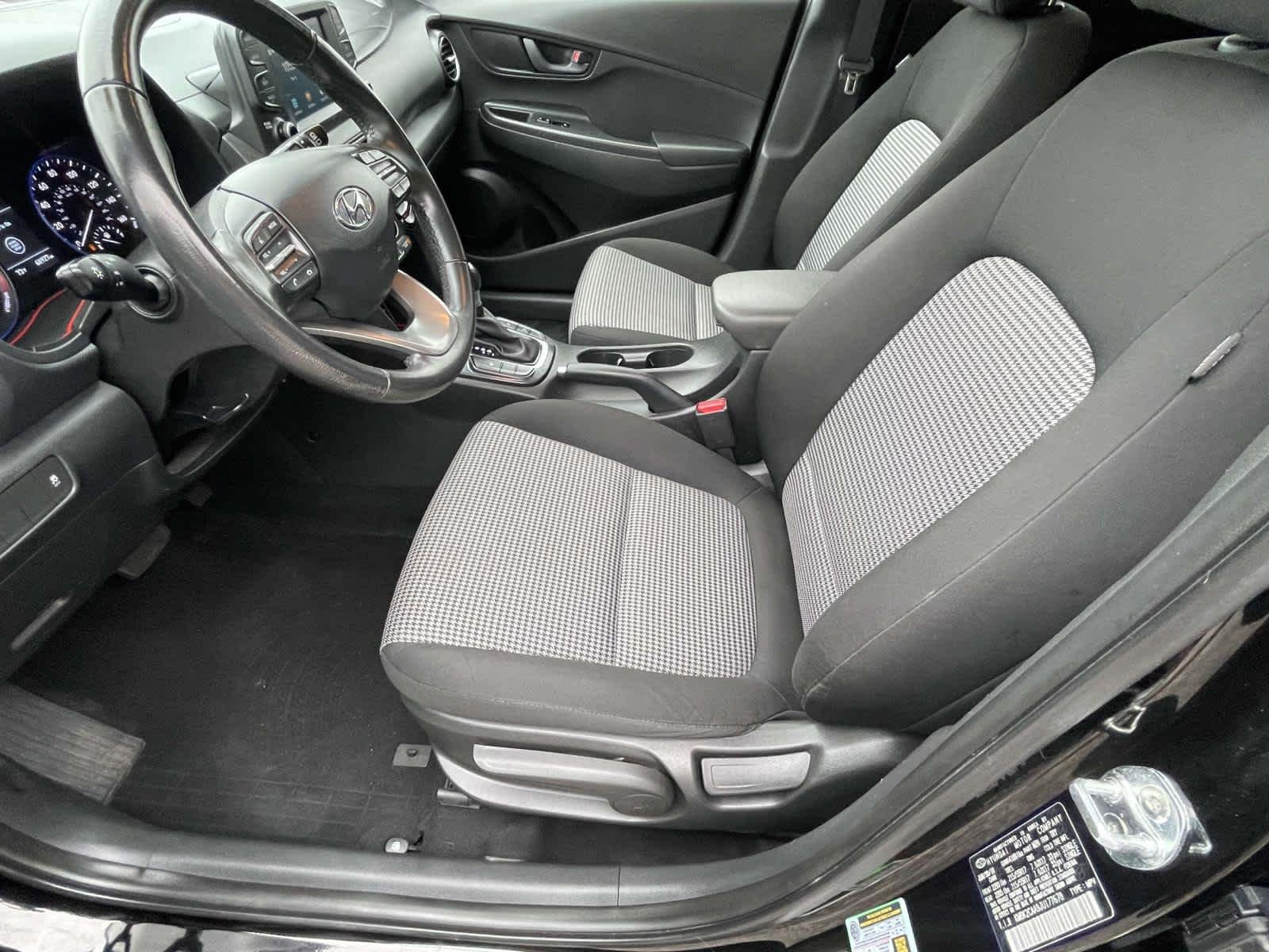 Used 2018 Ultra Black Hyundai SEL image 21