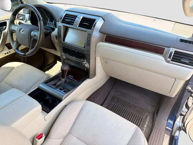 Used 2019  Lexus 460 image 29