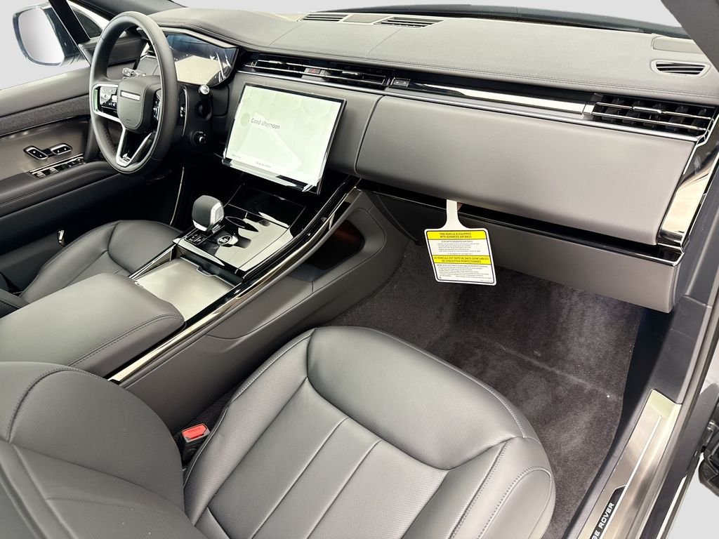 New 2026 Carpathian Grey Land Rover SE image 17