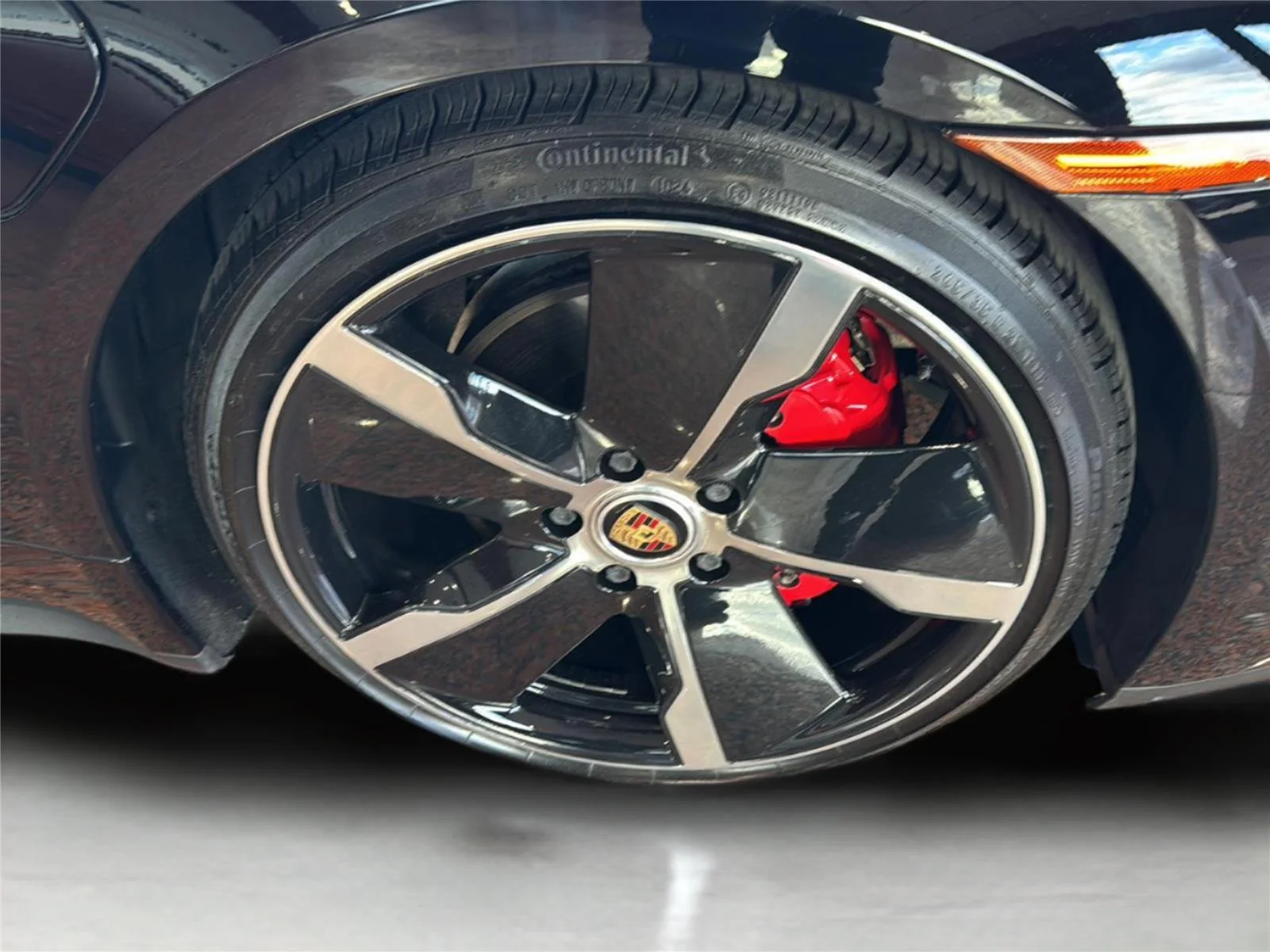 Used 2021 Black Porsche 4S image 27