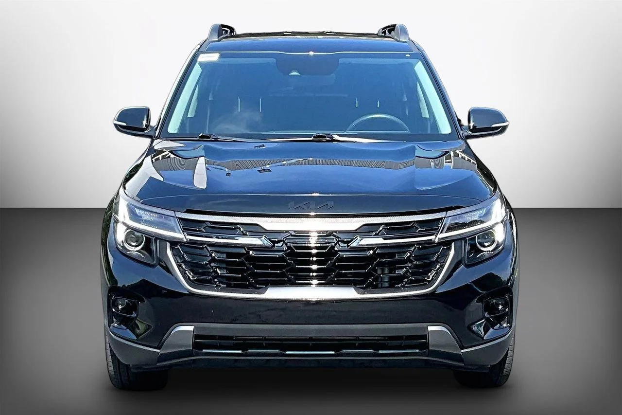 Certified Used 2025 Black Kia X-Line image 3