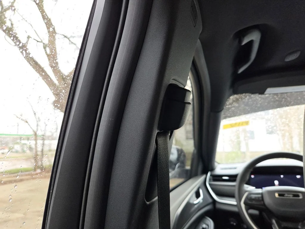 Used 2023 Gray Jeep Altitude X image 32