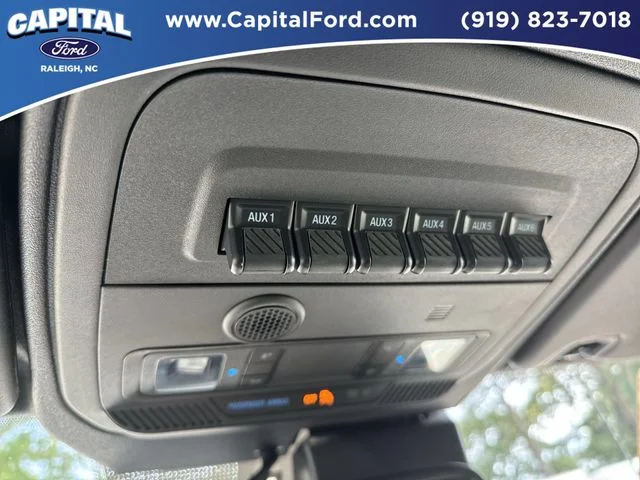 Used 2023 Gray Ford Wildtrak image 32