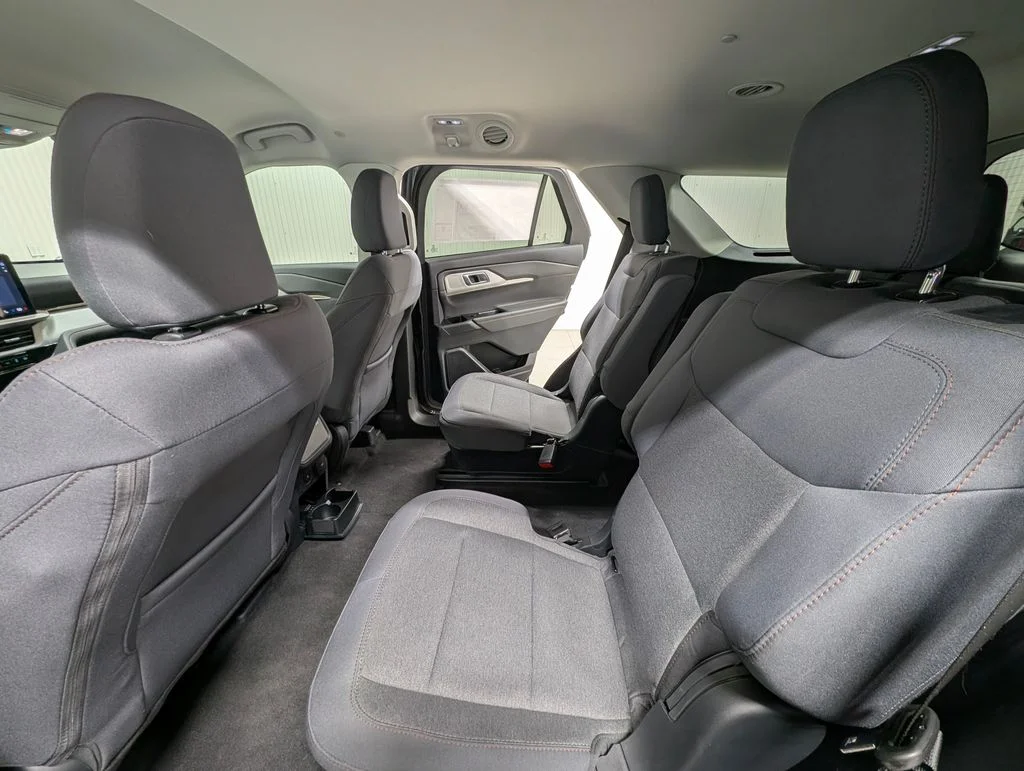 New 2026 Carbonized Gray Metallic Ford Active image 14
