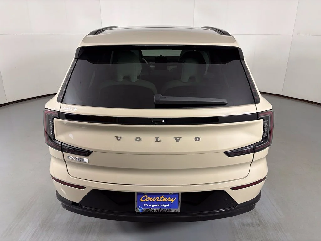 Used 2025 Beige Volvo Twin Motor Performance Ultra image 7