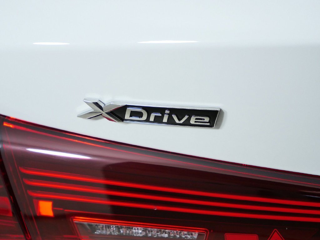 New 2027 Alpine White BMW 430i xDrive image 12