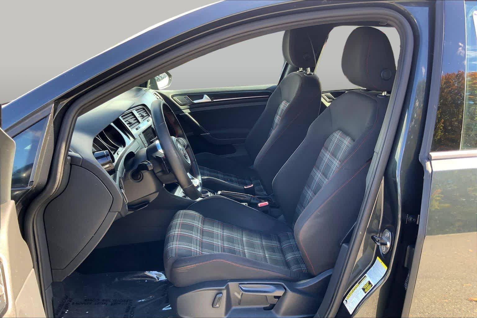 Used 2015 Carbon Steel Gray Metallic Volkswagen S image 9