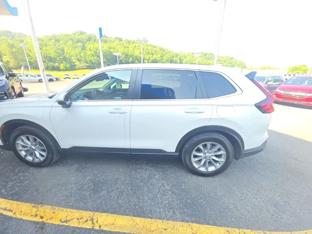 Used 2024 White Honda EX image 5