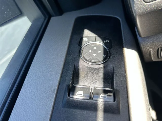 Used 2019 White Ford XL image 14