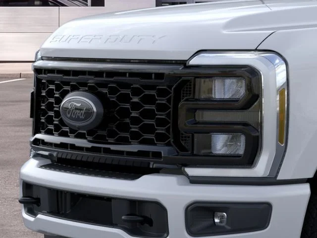 New 2026 Oxford White Ford Lariat image 17