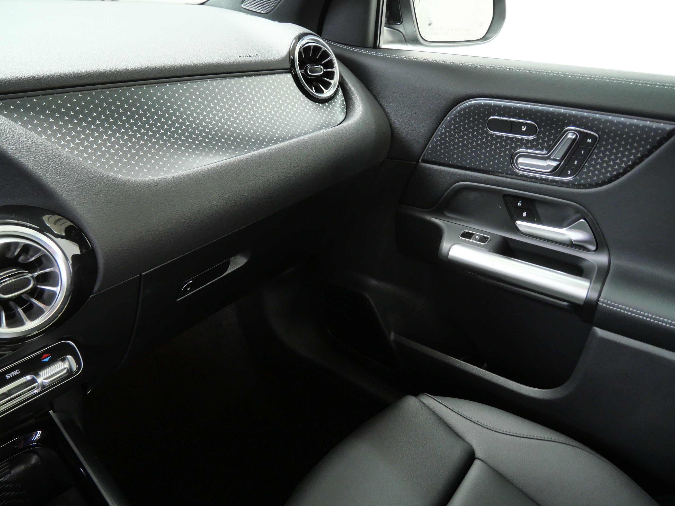 New 2026 Night Black Mercedes-Benz GLA 250 image 11
