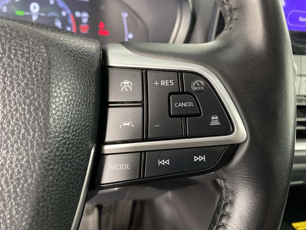 Used 2024 White Toyota XLE image 16