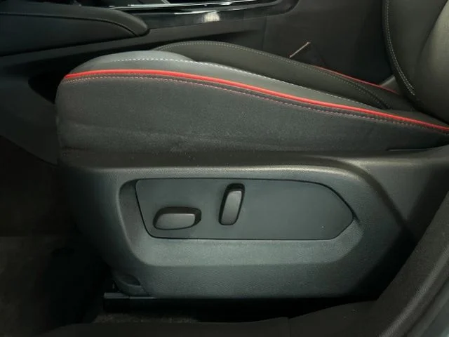 Used 2023 Black Buick Essence image 31