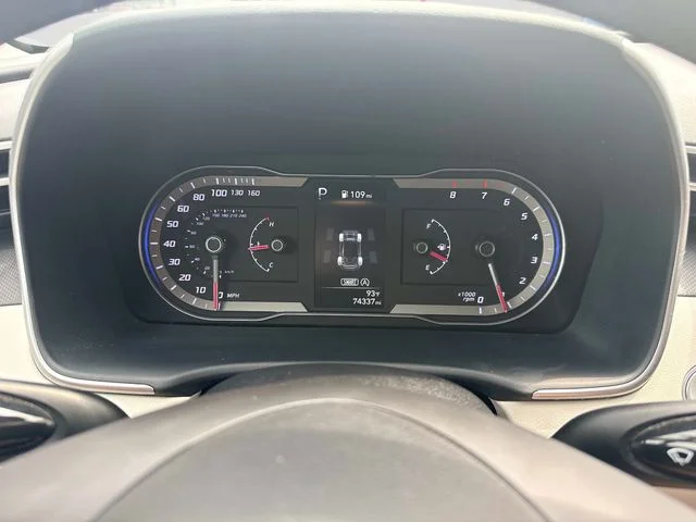 Used 2024 Silver Hyundai SEL image 20