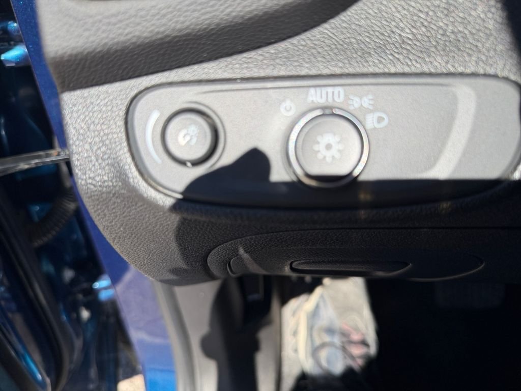 Used 2019 Blue Chevrolet LT image 30