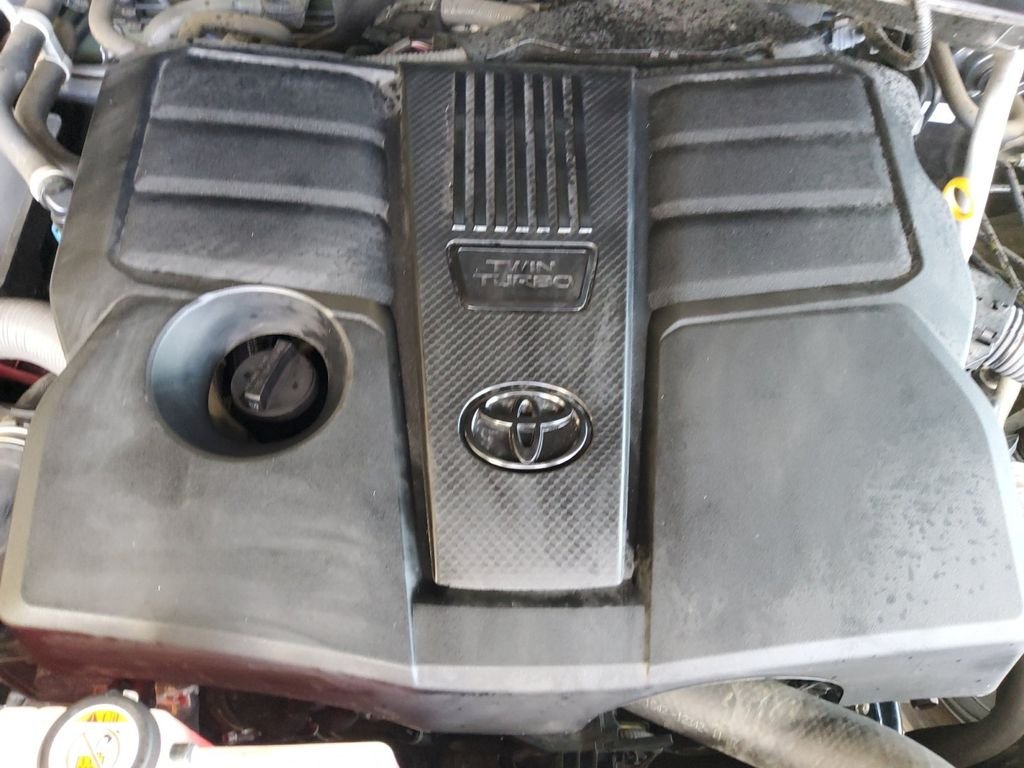Used 2022 Green Toyota SR5 image 21