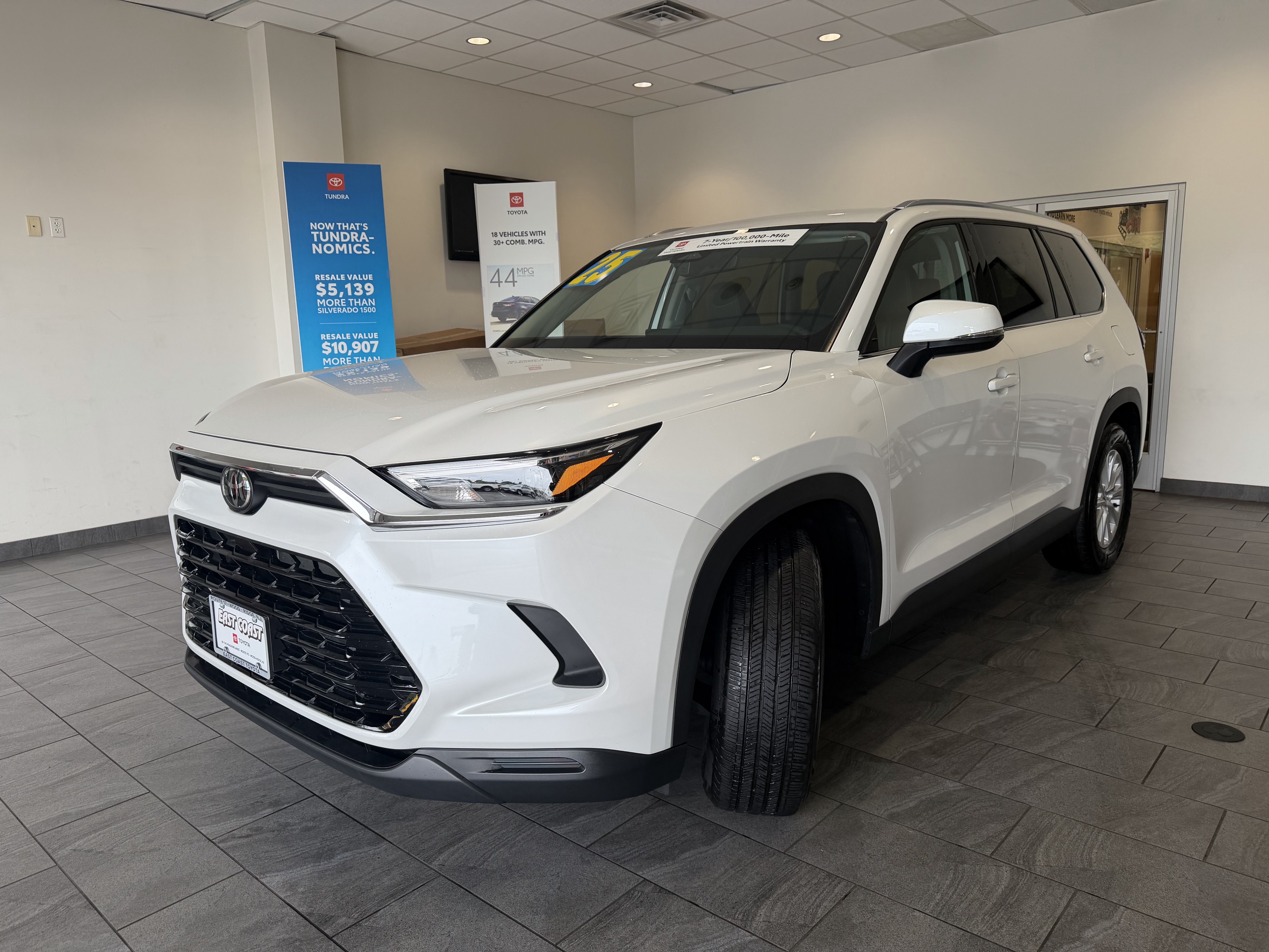 Certified Used 2025 White Toyota XLE image 3