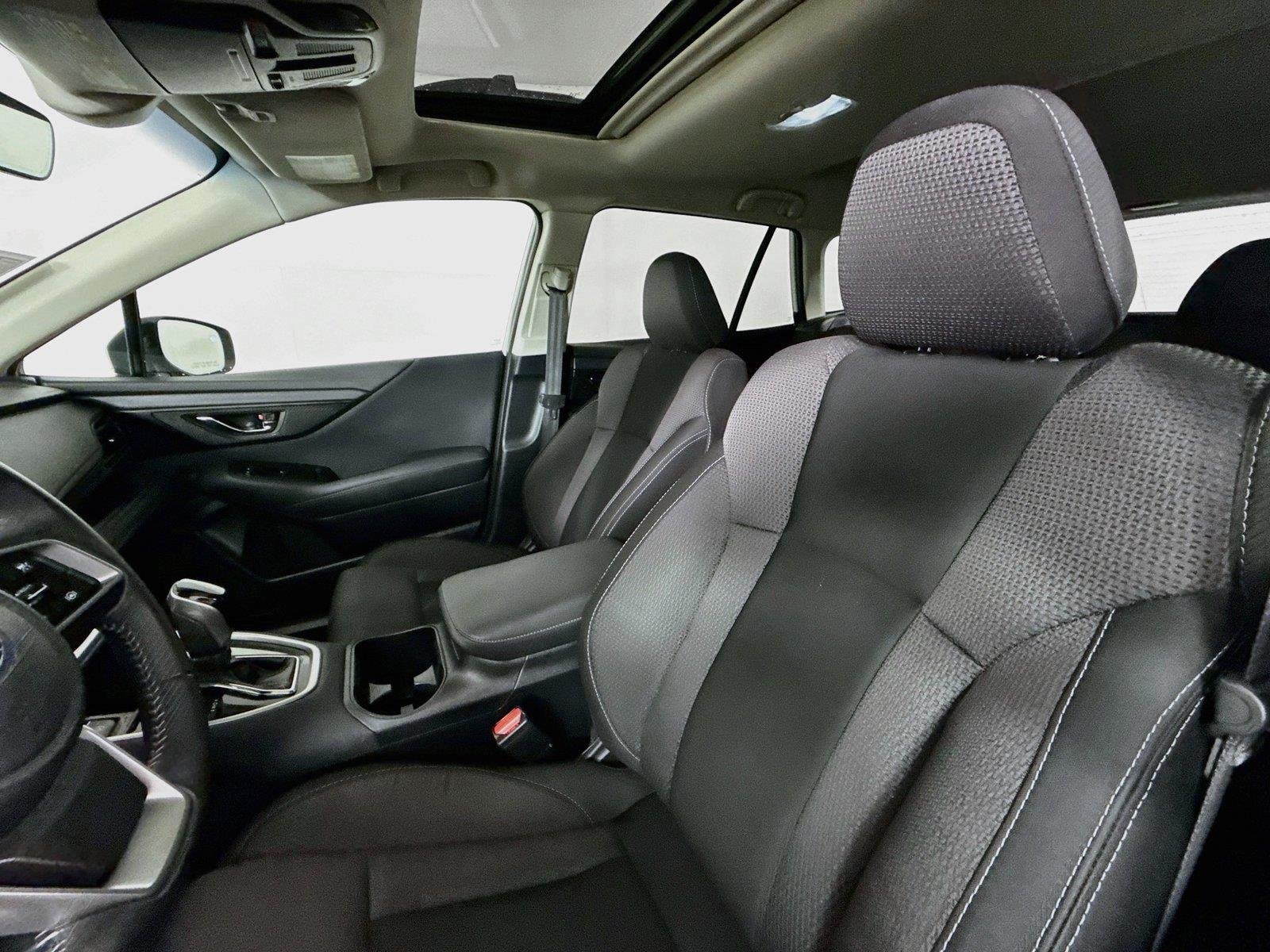 Used 2022 Crystal White Pearl Subaru Premium image 3