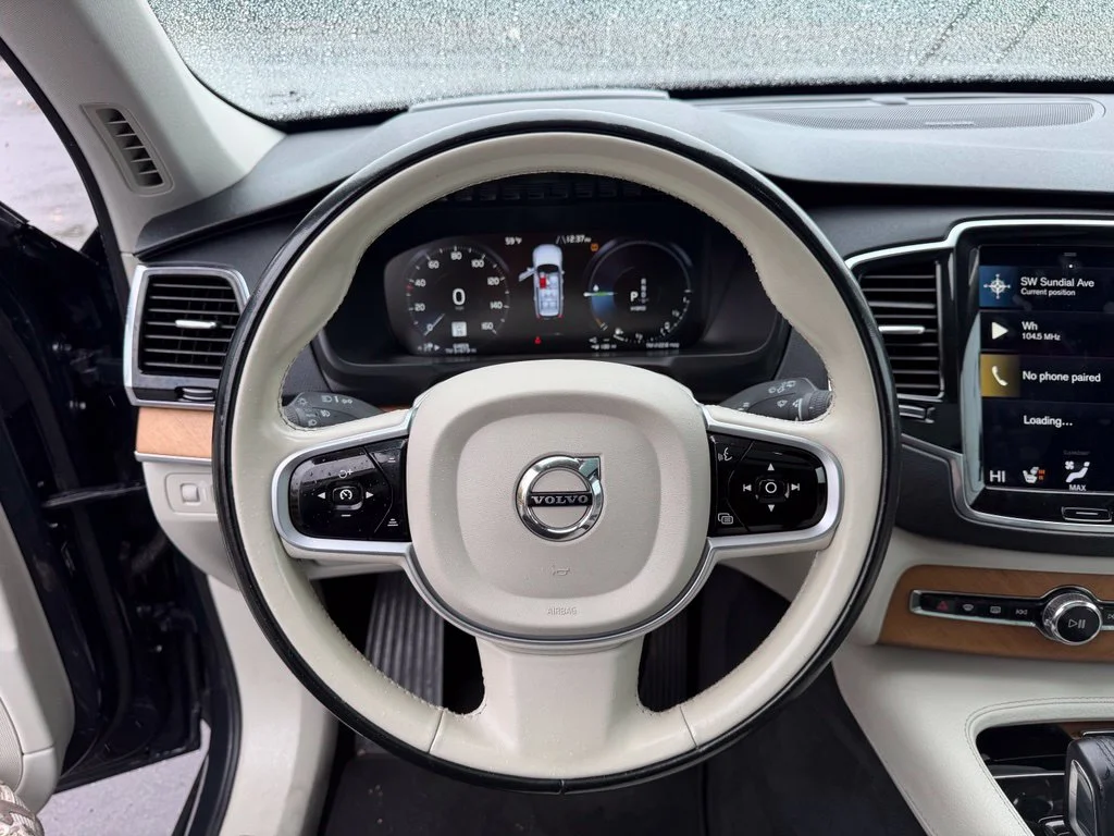 Used 2021 Savile Gray Metallic Volvo T8 Inscription Expression 7 Passenger image 19