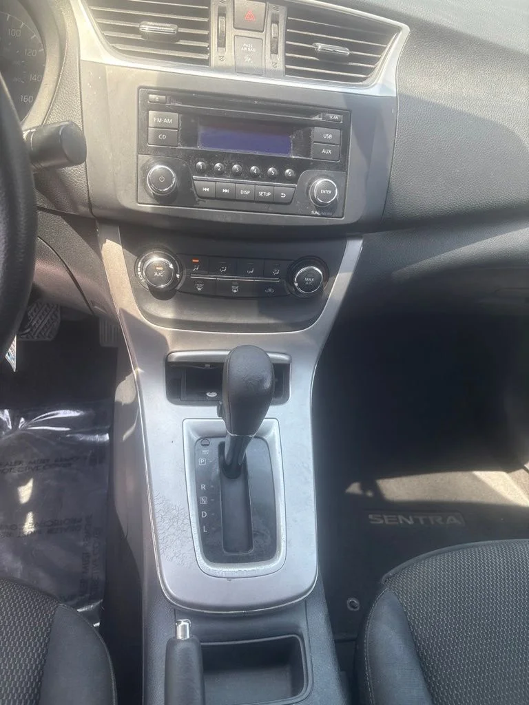 Used 2015 Silver Nissan S image 26