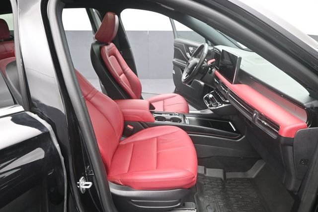 Used 2025 Black Lincoln Grand Touring image 31