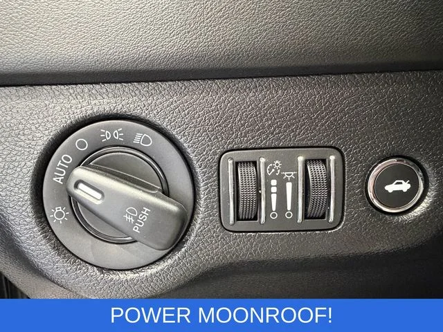 Used 2022 Silver Dodge R/T Scat Pack image 19
