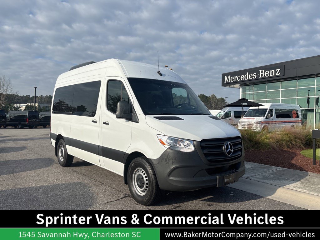 Used 2024  Mercedes-Benz Passenger 144 WB image 1