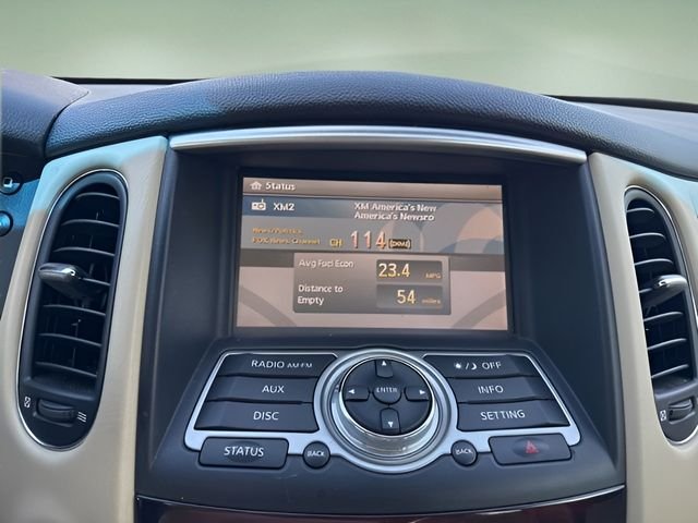 Used 2017 Black INFINITI Base image 17