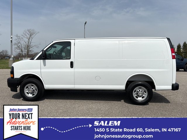 2026 Chevrolet Express Cargo 1WT