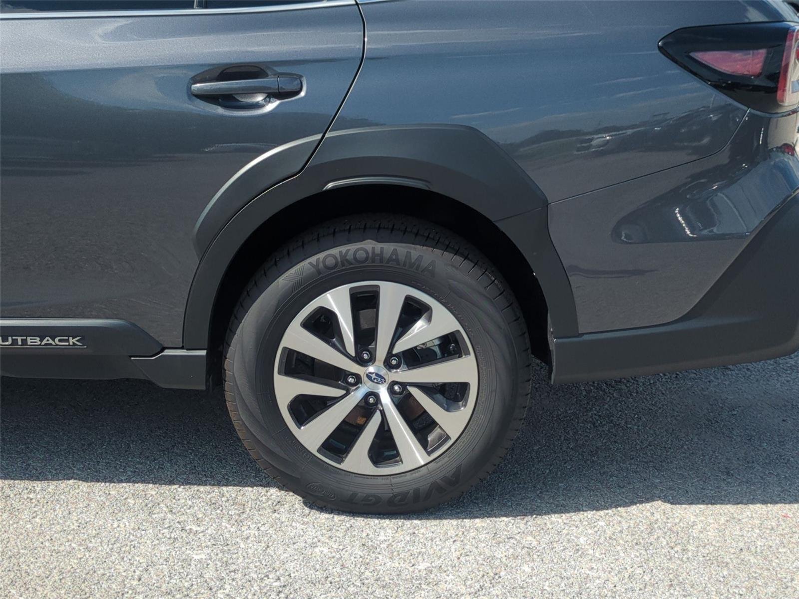 Used 2025 Magnetite Gray Metallic Subaru Premium image 11