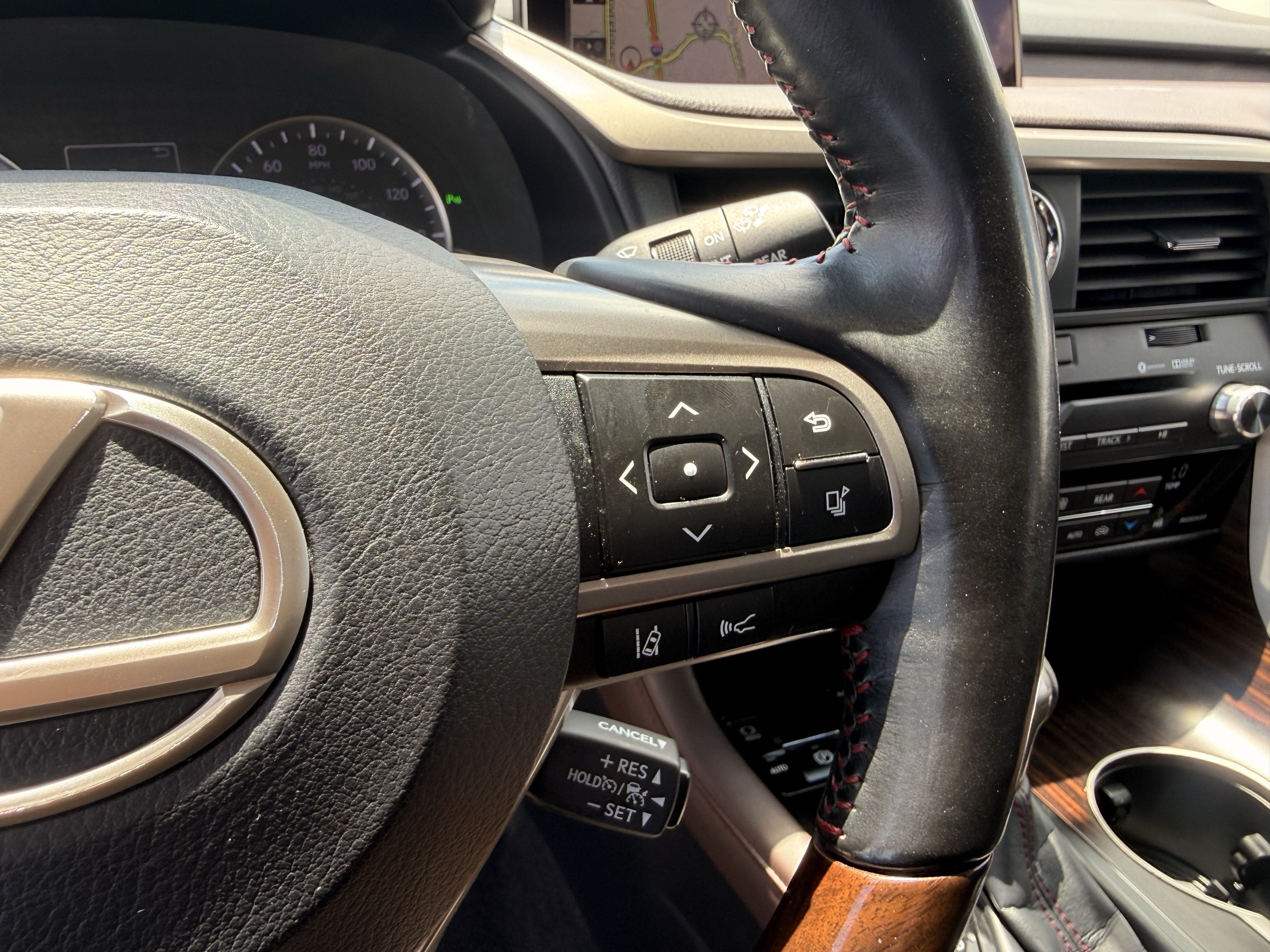 Used 2018 Red Lexus RX 350L Luxury image 25