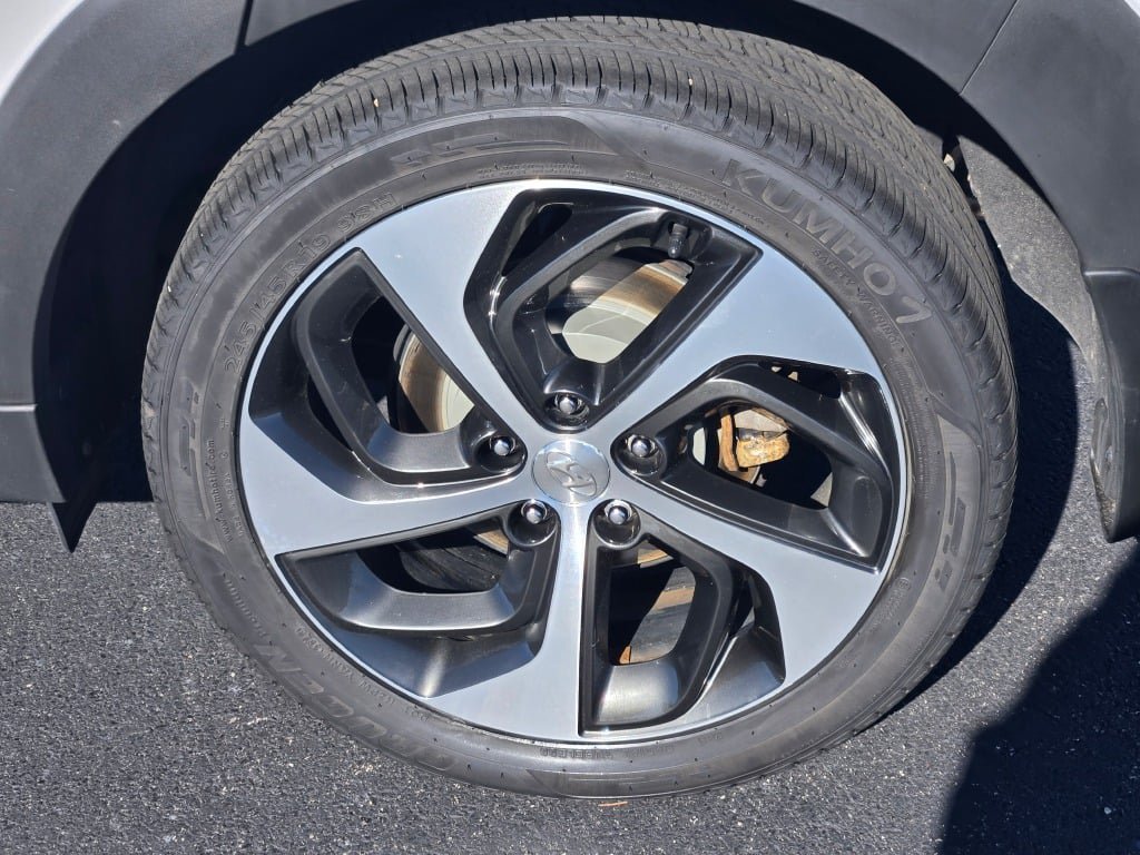 Certified Used 2018 Dazzling White Hyundai Sport image 15