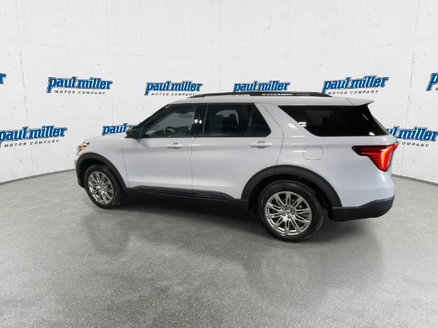 Used 2026 Star White Ford Active image 8
