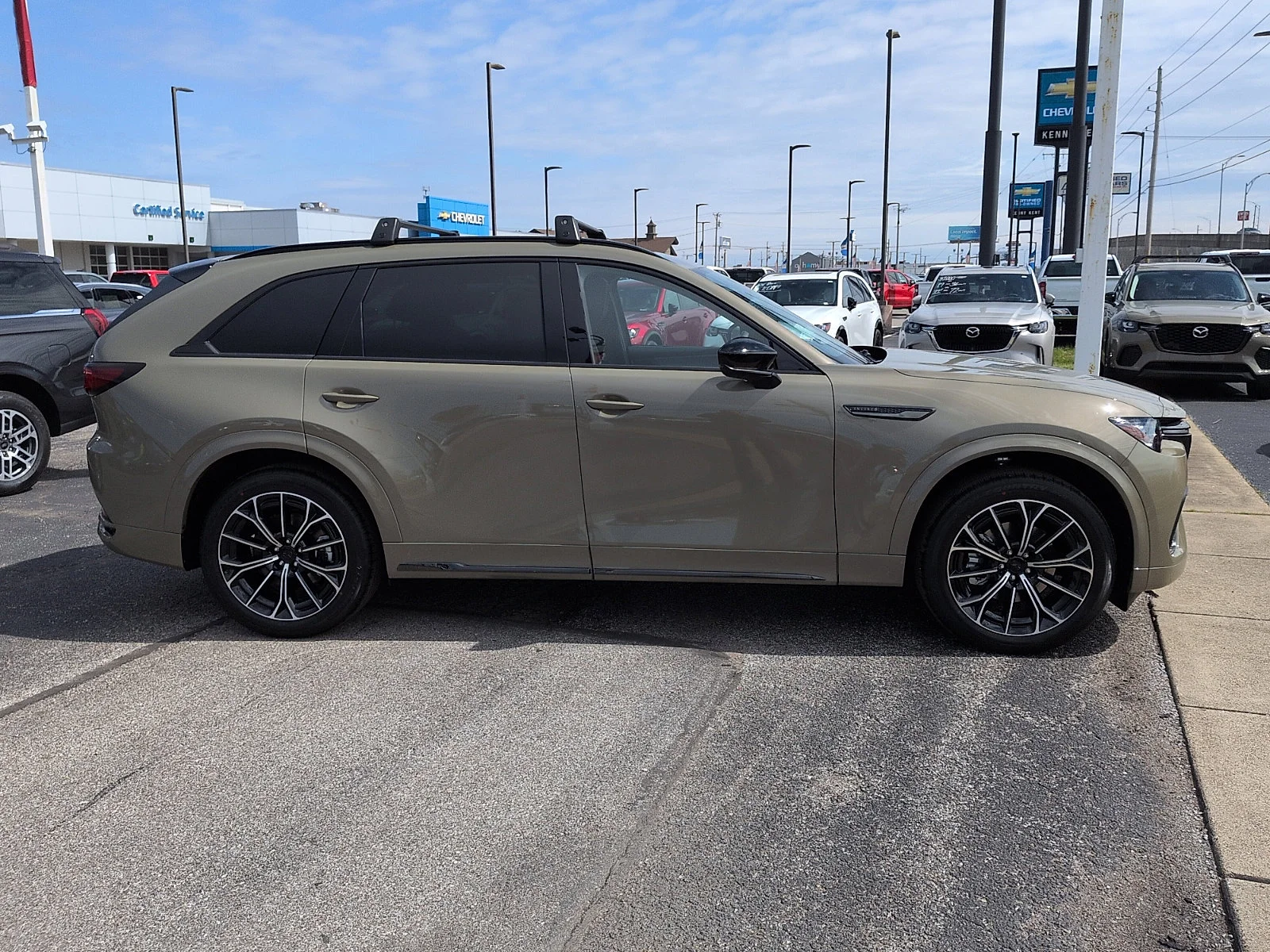 New 2026 Zircon Sand Metallic Mazda 3.3 Turbo S Premium image 2