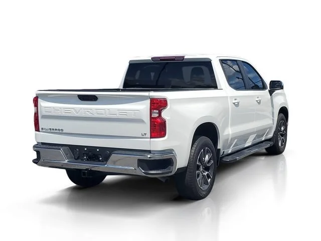 Used 2024 Summit White Chevrolet LT image 4