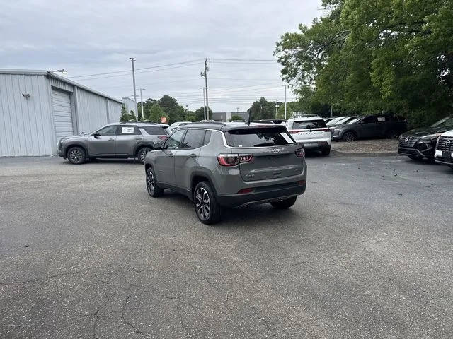 Used 2023 Gray Jeep Limited image 7