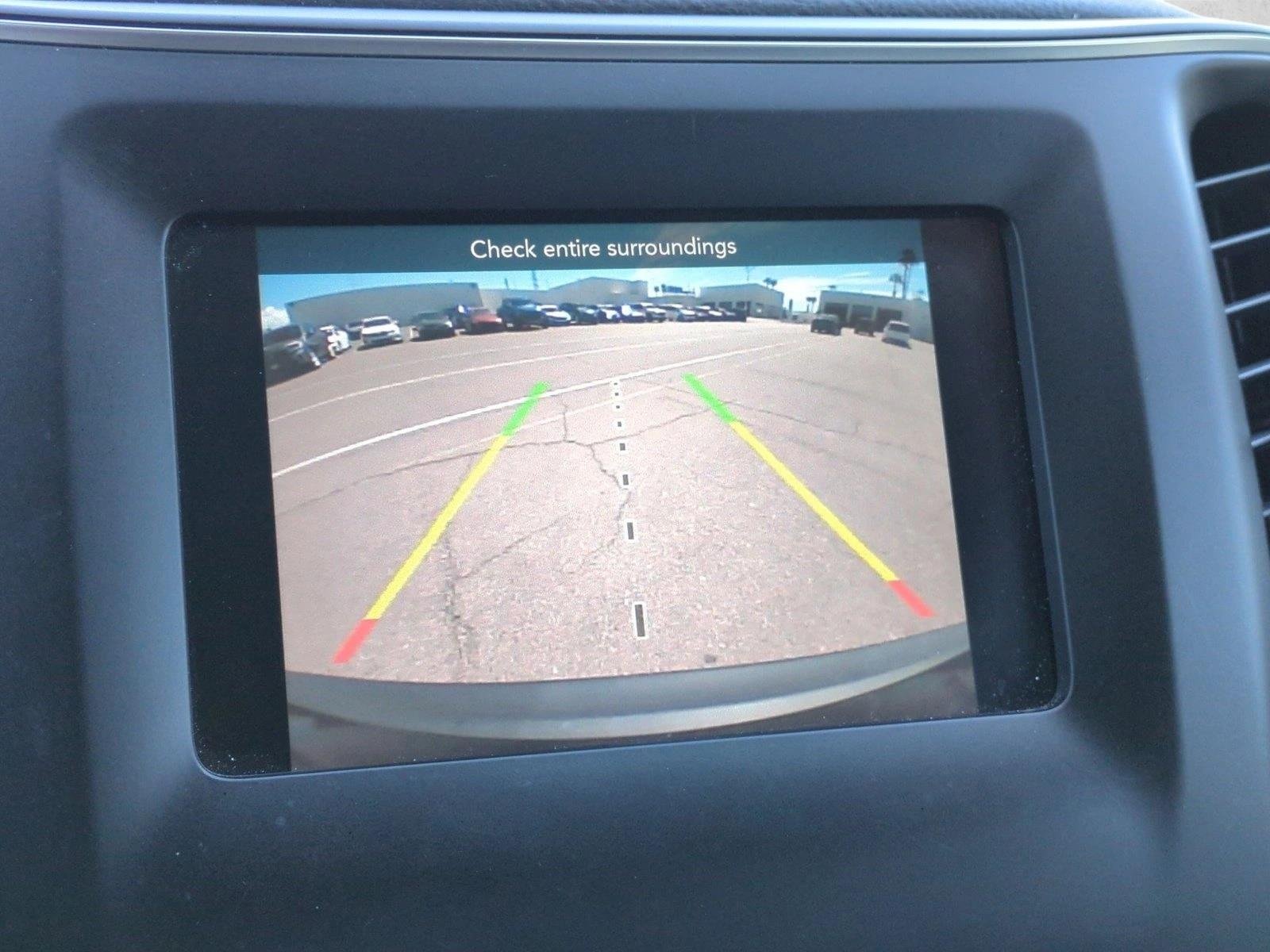 Used 2019 Diamond Black Crystal Pearlcoat Jeep Latitude Plus image 13