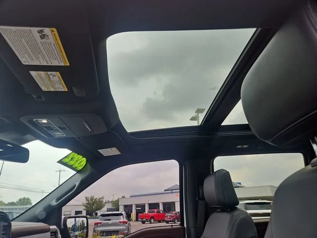 Used 2022 White Ford LARIAT image 22
