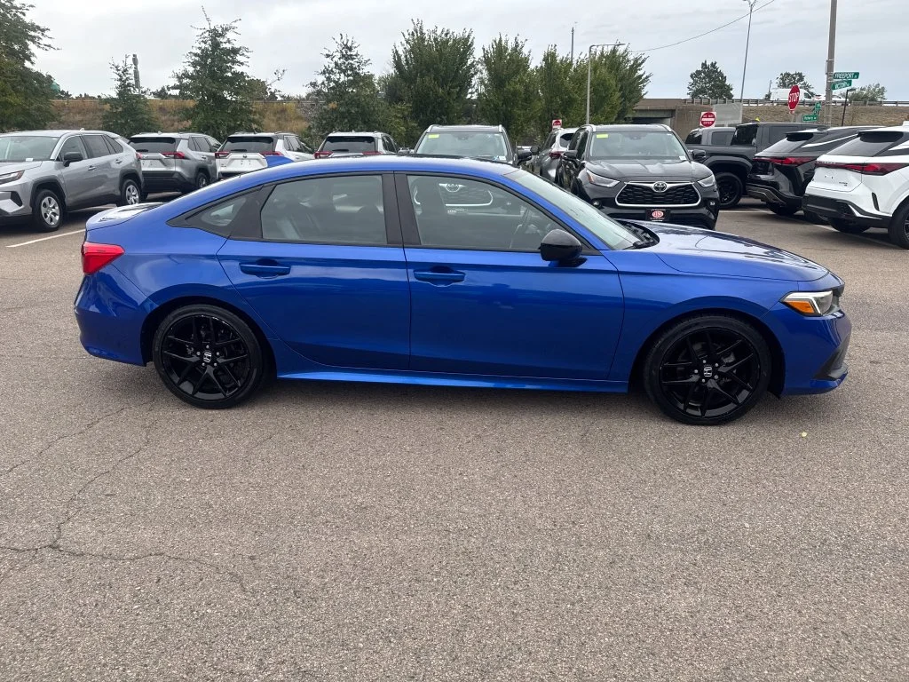 Used 2024 Blue Honda Sport image 8