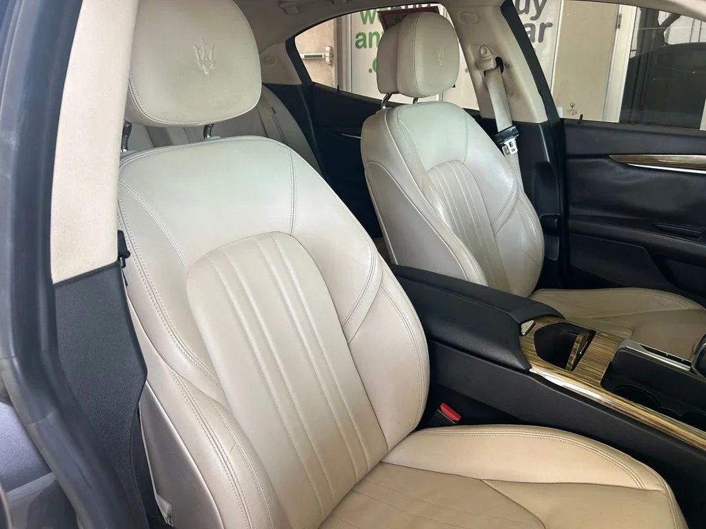 Used 2015 Gray Maserati Base image 25