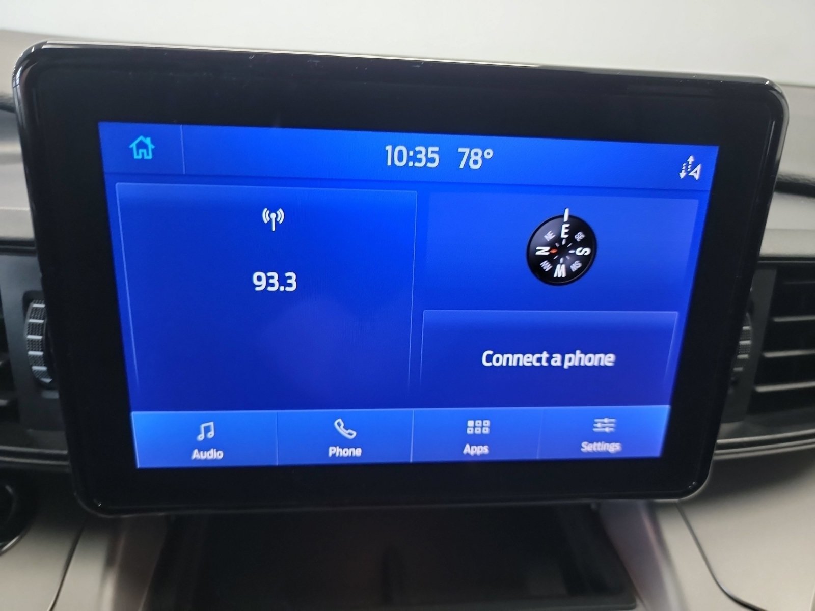 Used 2021 Oxford White Ford XLT image 21